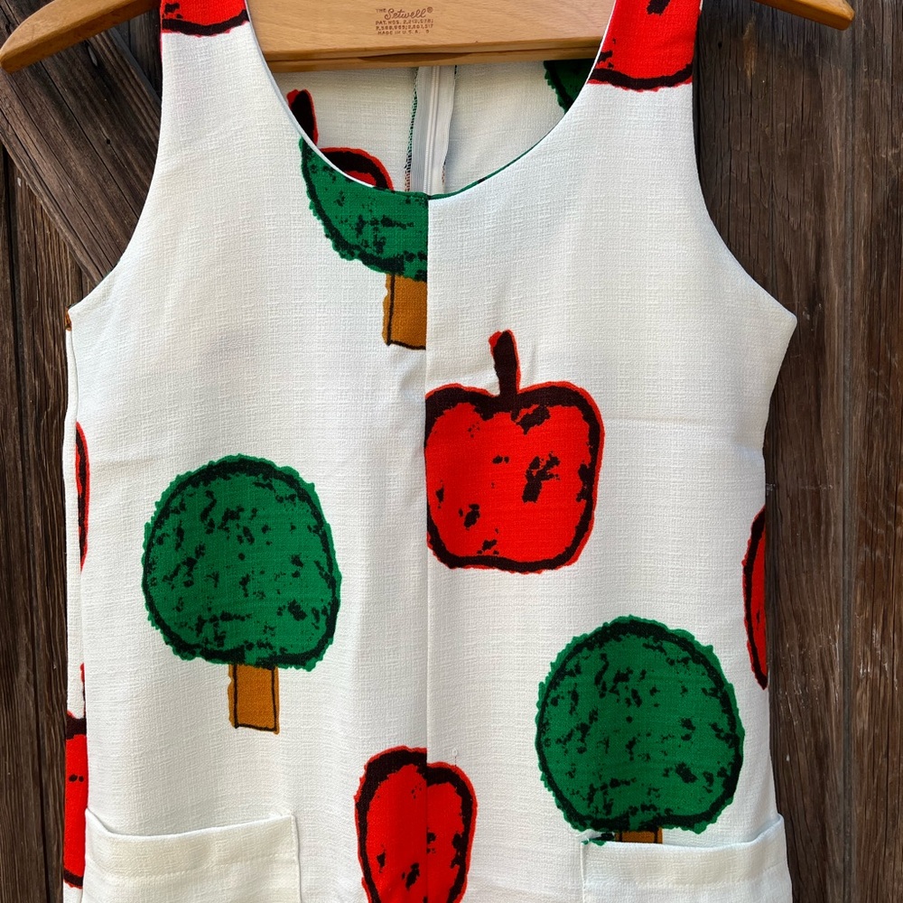 Vintage Sleeveless, Maxi, Crushworthy, Fruit, Poly Blend. NoTags Size 7-8